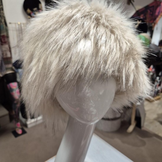 Faux Fur Toque by Grevi